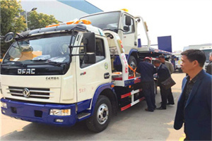 天祝汽车道路救援拖车价格